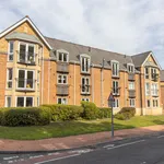 Rent 2 bedroom flat in Penarth