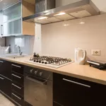 Rent 4 bedroom apartment of 90 m² in Milan