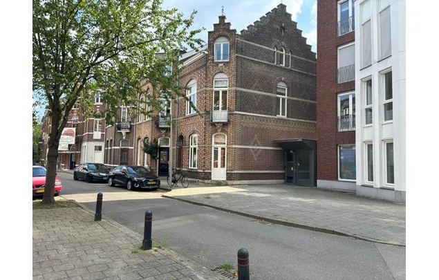 Huur 3 slaapkamer huis van 175 m² in Maastricht