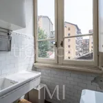 Rent 2 bedroom apartment of 70 m² in Milano