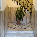 Rent 2 bedroom apartment in Genoa