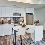 Appartement de 699 m² avec 3 chambre(s) en location à Toronto