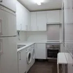 Rent 4 bedroom apartment of 110 m² in madrid