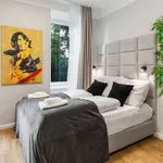 Rent 1 bedroom apartment of 538 m² in vienna