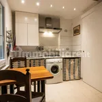 Rent 1 bedroom apartment of 50 m² in Florence