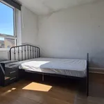 Rent 5 bedroom flat in South East England