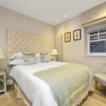 Rent 2 bedroom flat of 119 m² in London