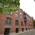 Luxueus gemeubeld appartement op wandelafstand van station.