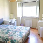 Rent a room of 140 m² in Lisbon