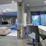 Rent 5 bedroom house of 310 m² in Rome