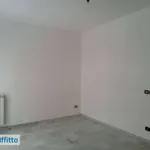 Affitto 3 camera appartamento di 80 m² in Naples