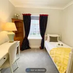 Rent 3 bedroom flat in Scotland