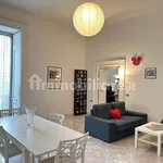 Rent 5 bedroom apartment of 210 m² in Naples