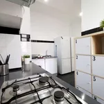 Rent a room of 160 m² in madrid