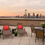 Rent 1 bedroom apartment in Manhattan