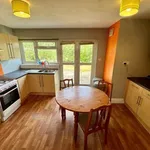 Rent 4 bedroom flat in East Midlands