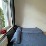 Miete 2 Schlafzimmer wohnung von 60 m² in Düsseldorf