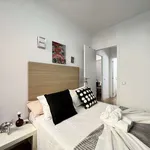 Rent a room of 100 m² in madrid