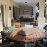 Rent 5 bedroom apartment of 370 m² in Marbella