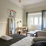 Rent a room of 180 m² in Lisbon