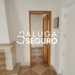 Rent 4 bedroom apartment of 110 m² in Lisboa