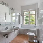 Rent a room of 149 m² in Berlin