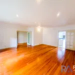 Rent 3 bedroom house in Mount Waverley