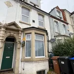 Flat to rent in Towcester Road, Northampton NN4