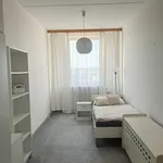 Pronajměte si 3 ložnic/e byt o rozloze 72 m² v Praha