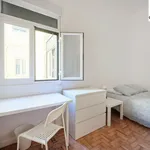 Rent 16 bedroom apartment in Lisbon