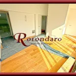 Rent 4 bedroom apartment of 75 m² in Milano