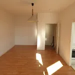 Rent 1 bedroom apartment of 32 m² in Berlin