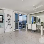 Rent 3 bedroom apartment in Redcliffe