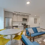 Appartement de 785 m² avec 3 chambre(s) en location à Vancouver