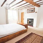 Rent 5 bedroom house in Warwick