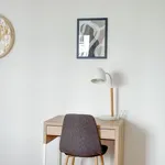 Appartement de 969 m² avec 4 chambre(s) en location à Paris