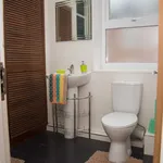 Rent 3 bedroom flat in Leicester