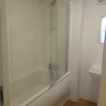 Rent 2 bedroom flat in Leicester