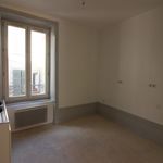 Appartement de 65 m² avec 3 chambre(s) en location à Ambert