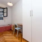 Rent a room of 150 m² in madrid