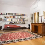 Rent 5 bedroom apartment of 185 m² in Rome