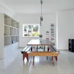 Rent 4 bedroom apartment of 234 m² in lisbon