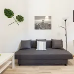 Rent a room of 100 m² in Madrid