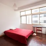 Rent 6 bedroom apartment in Lisbon