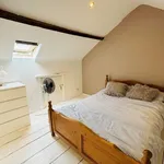 Rent 3 bedroom flat in Wales