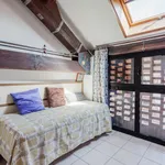 Rent 5 bedroom house in Milan