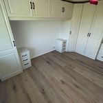 Rent 3 bedroom flat in North West England