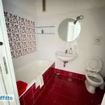 Affitto 4 camera appartamento di 150 m² in Naples