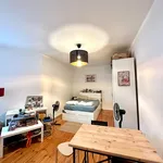 Rent 1 bedroom apartment of 35 m² in Berlin