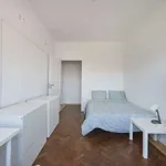 Rent a room in lisbon